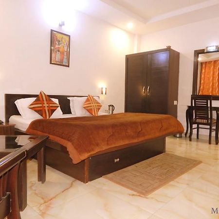 Mohan Palace 戴尔豪斯 外观 照片