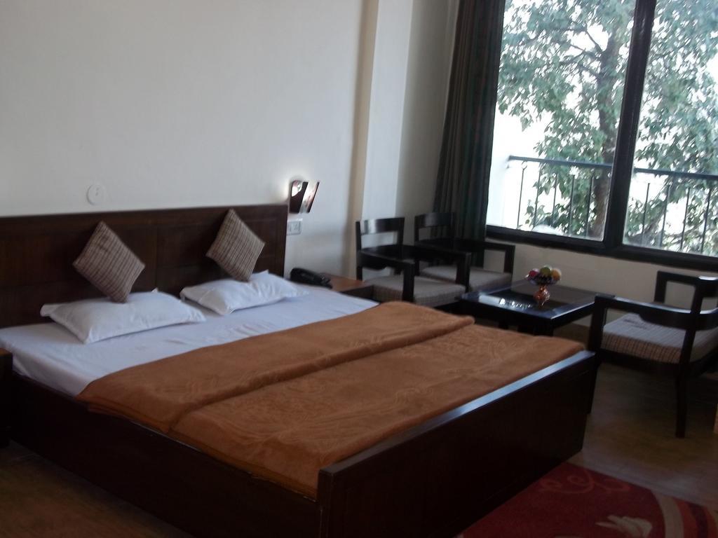 Mohan Palace 戴尔豪斯 外观 照片